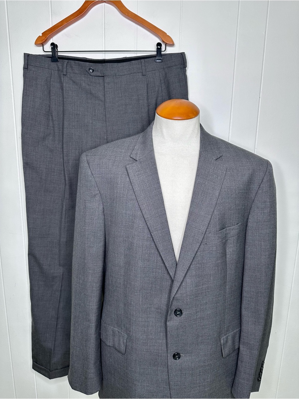 Jos A Bank Gray Wool Suit